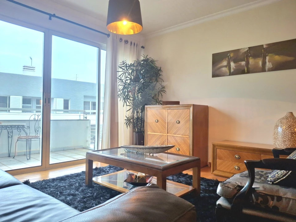 Apartamento T3 para Arrendamento em Funchal (Se) Foto 7