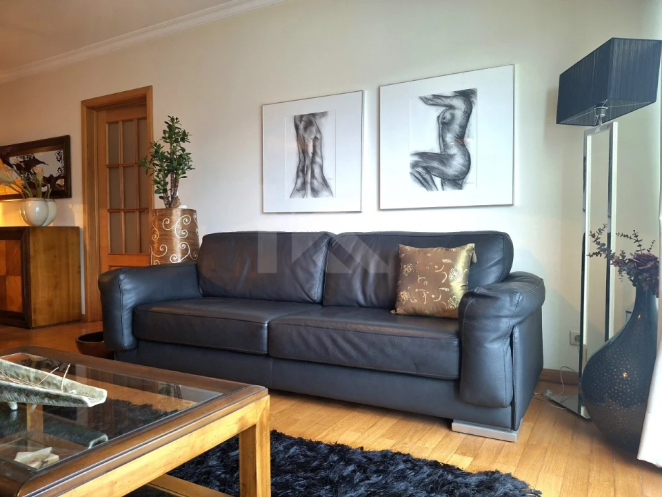 Apartamento T3 para Arrendamento em Funchal (Se) Foto 8