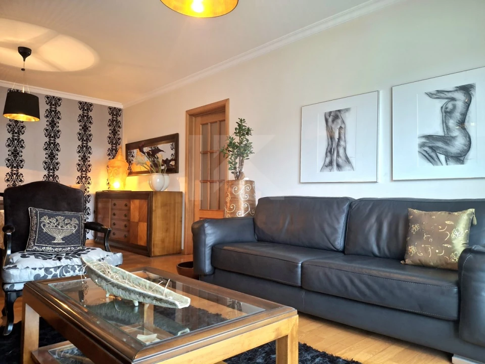 Apartamento T3 para Arrendamento em Funchal (Se) Foto 9