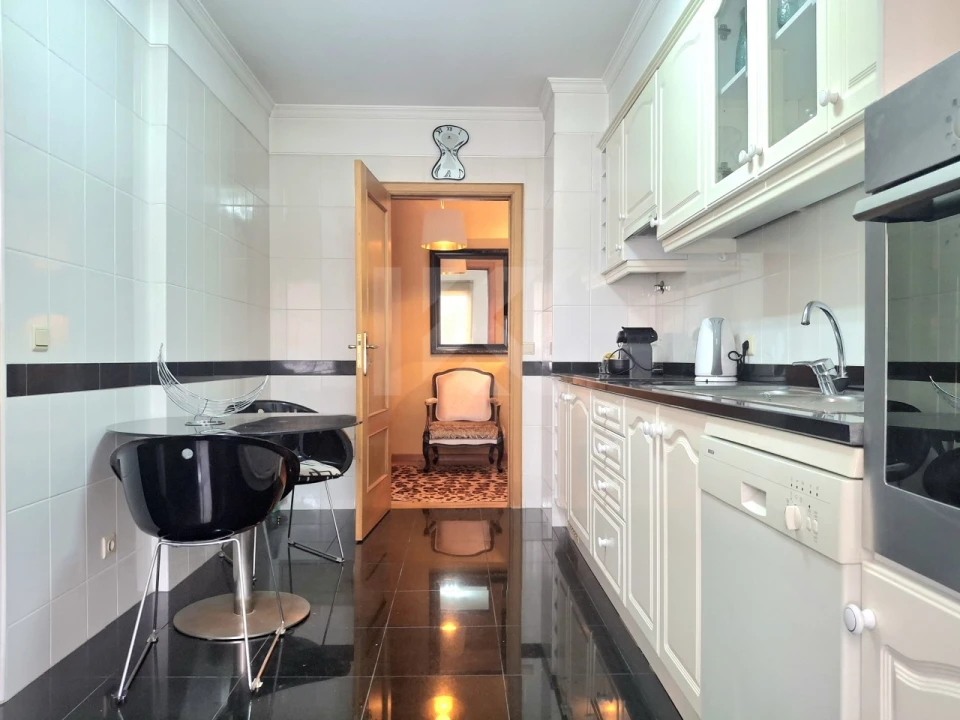 Apartamento T3 para Arrendamento em Funchal (Se) Foto 35