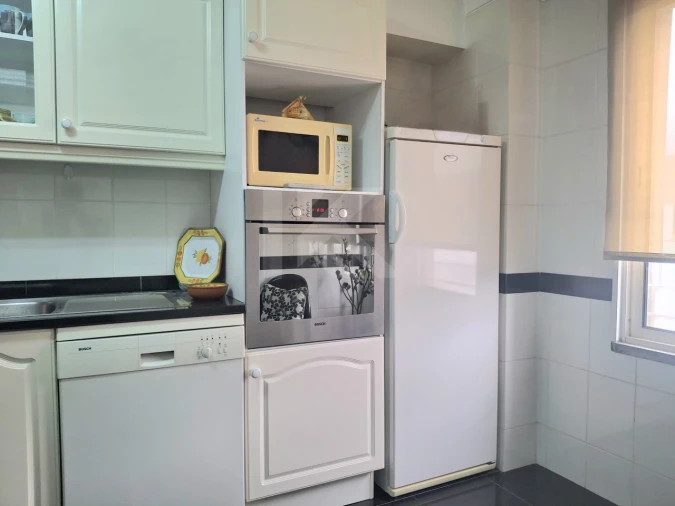 Apartamento T3 para Arrendamento em Funchal (Se) Foto 33