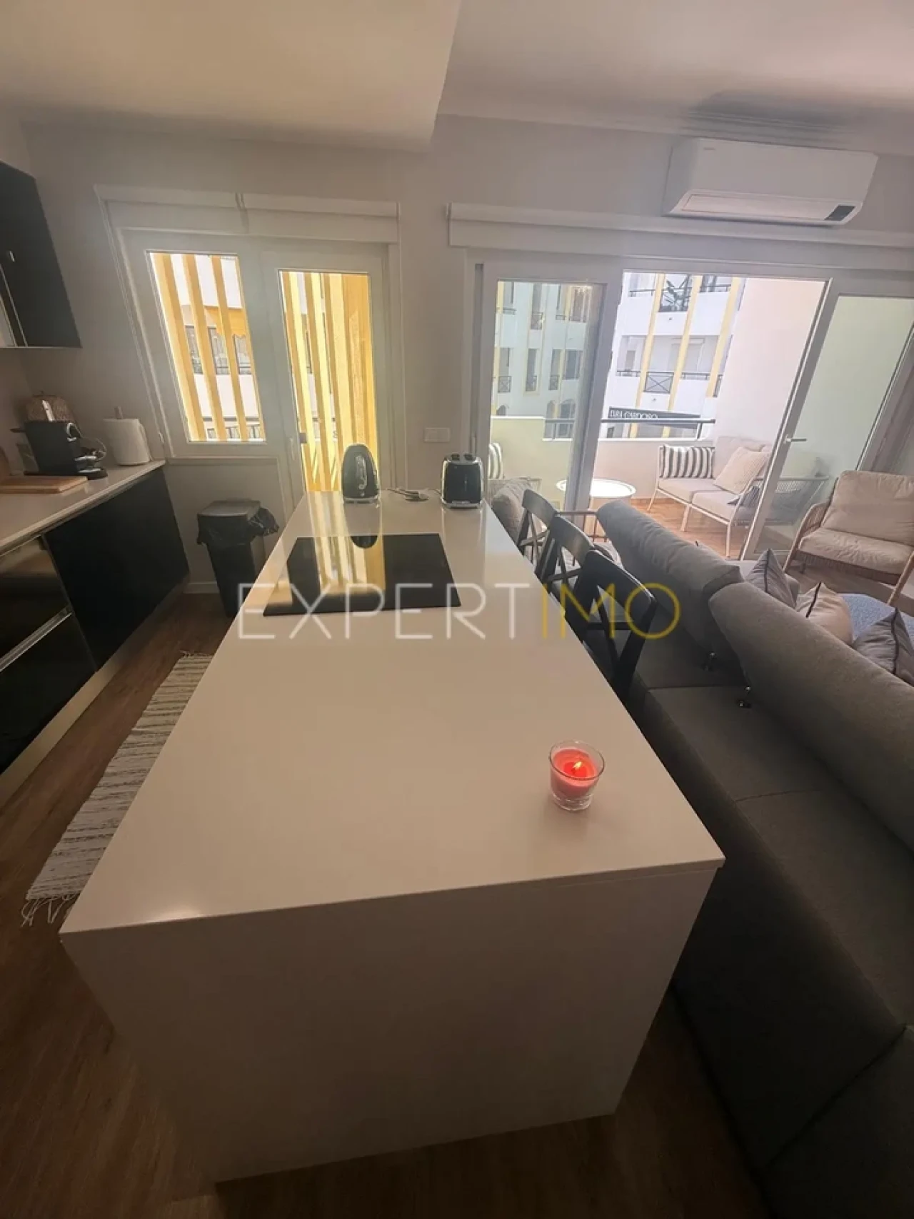 Apartamento T1 para Venda em Quarteira Foto 3