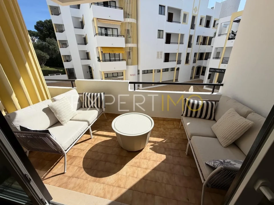Apartamento T1 para Venda em Quarteira Foto 4