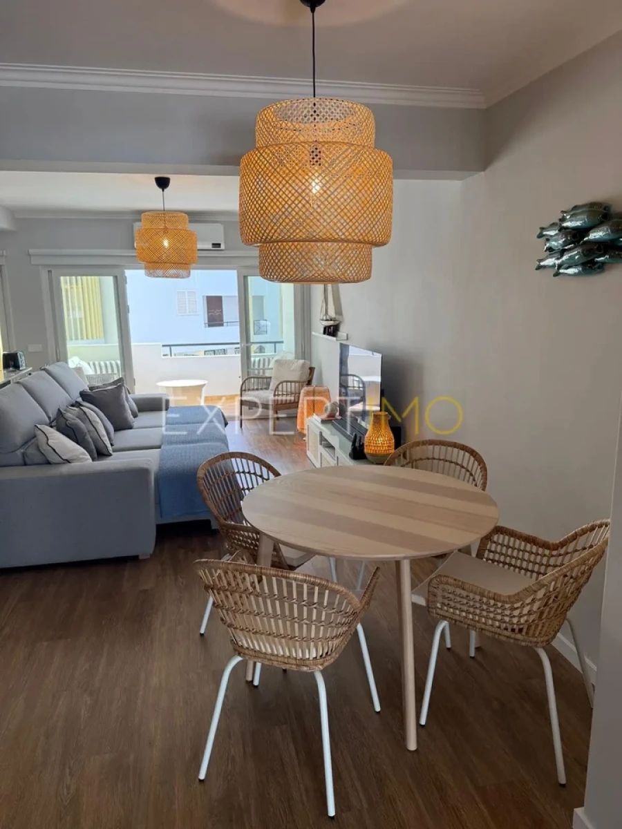 Apartamento T1 para Venda em Quarteira Foto 8