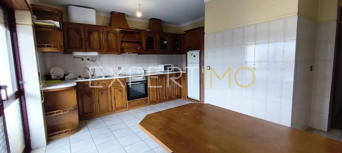 Apartamento T3 para Venda em Samil Foto 3