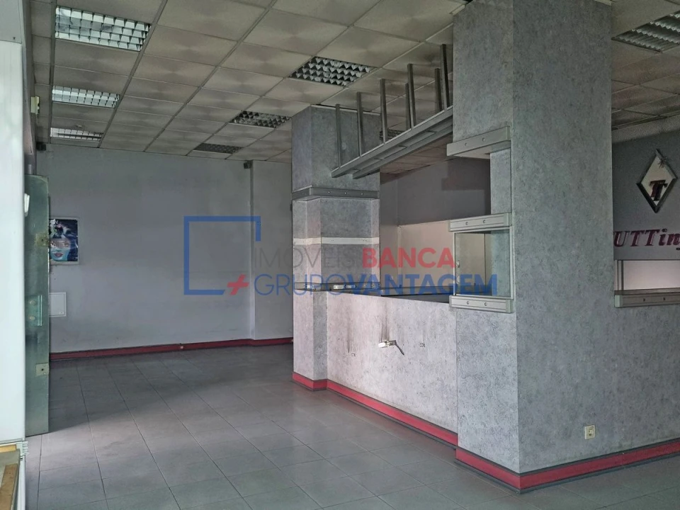 Loja para Venda em União das Freguesias de Setúbal Foto 1