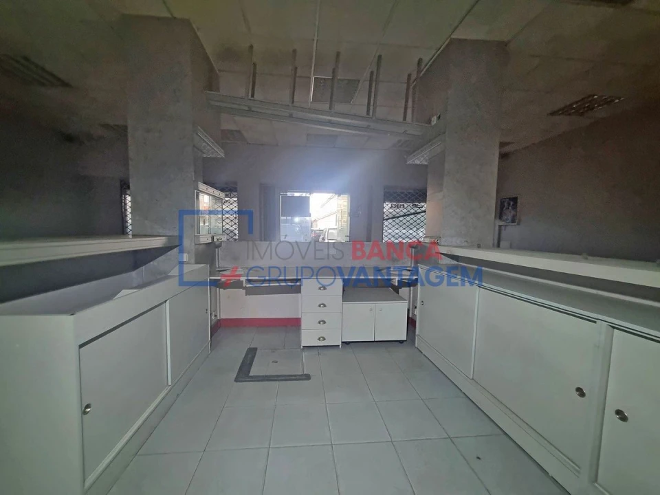 Loja para Venda em União das Freguesias de Setúbal Foto 18