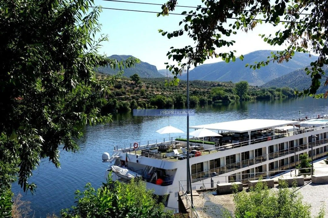 Moradia T4 para Venda em Escalhão Foto 6