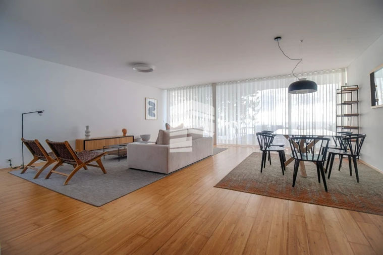 Moradia T3 para Venda em São Martinho Foto 3