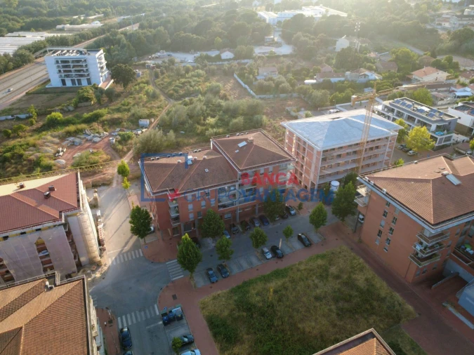 Apartamento T3 para Venda em Santo Antonio dos Olivais Foto 5