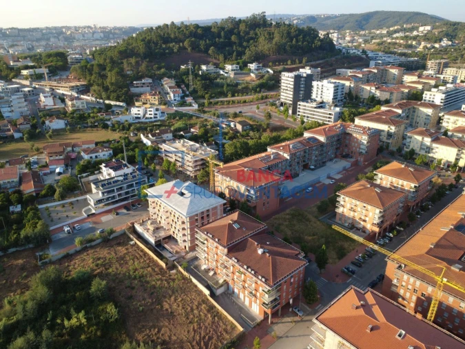 Apartamento T3 para Venda em Santo Antonio dos Olivais Foto 10
