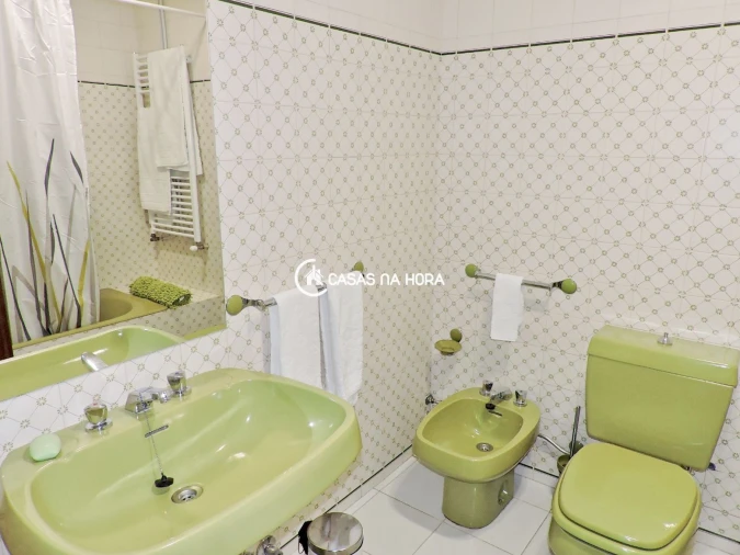 Apartamento T5 para Arrendamento em Lordelo Foto 11