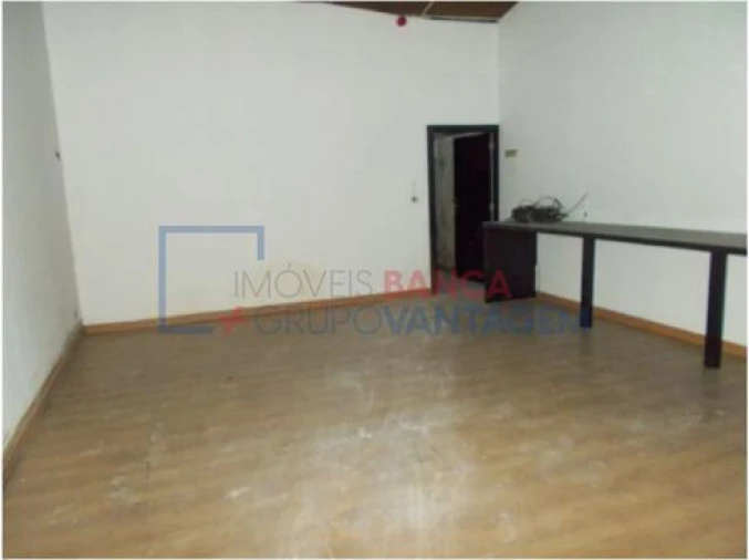 Loja para Venda em Aradas Foto 10