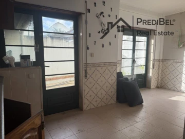 Loja para Venda em Arruda dos Vinhos