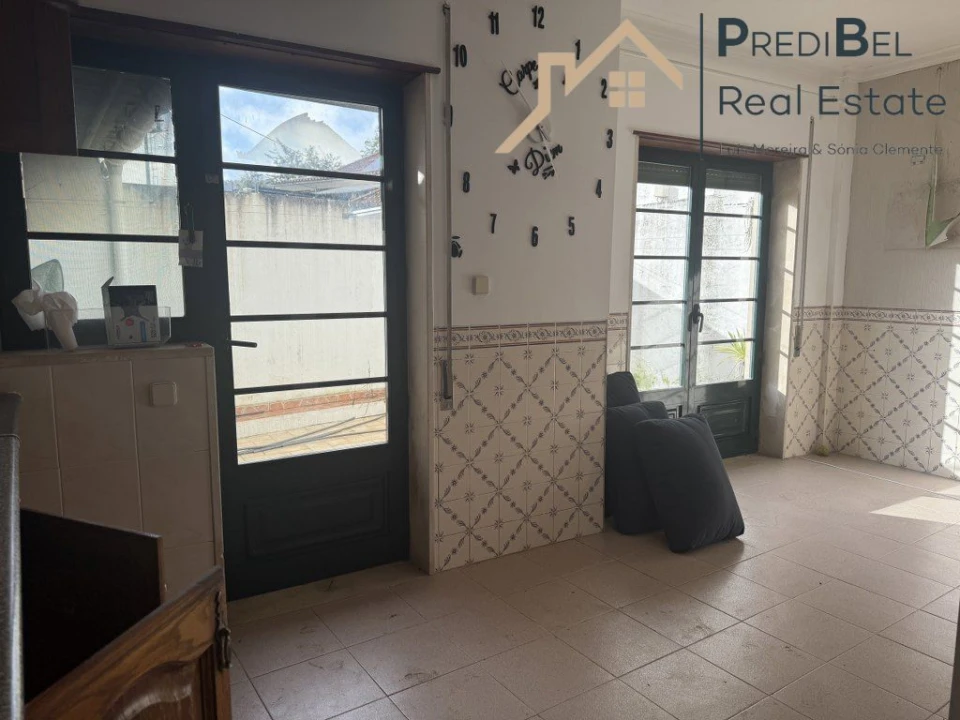 Loja para Venda em Arruda dos Vinhos Foto 4