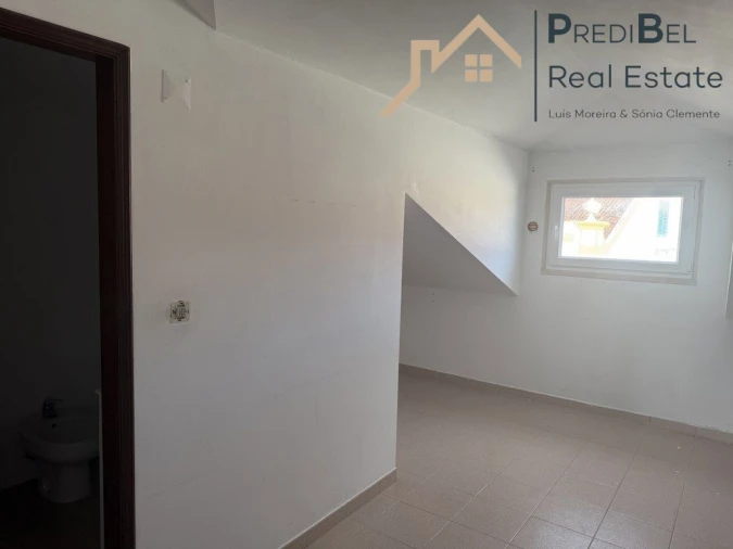 Loja para Venda em Arruda dos Vinhos Foto 37