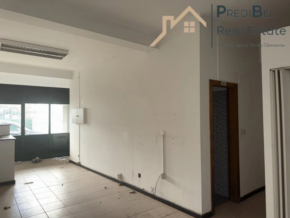 Loja para Venda em Arruda dos Vinhos Foto 15