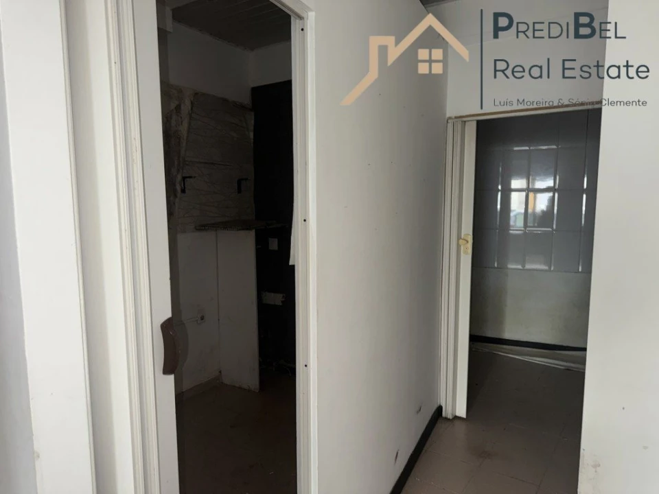 Loja para Venda em Arruda dos Vinhos Foto 6