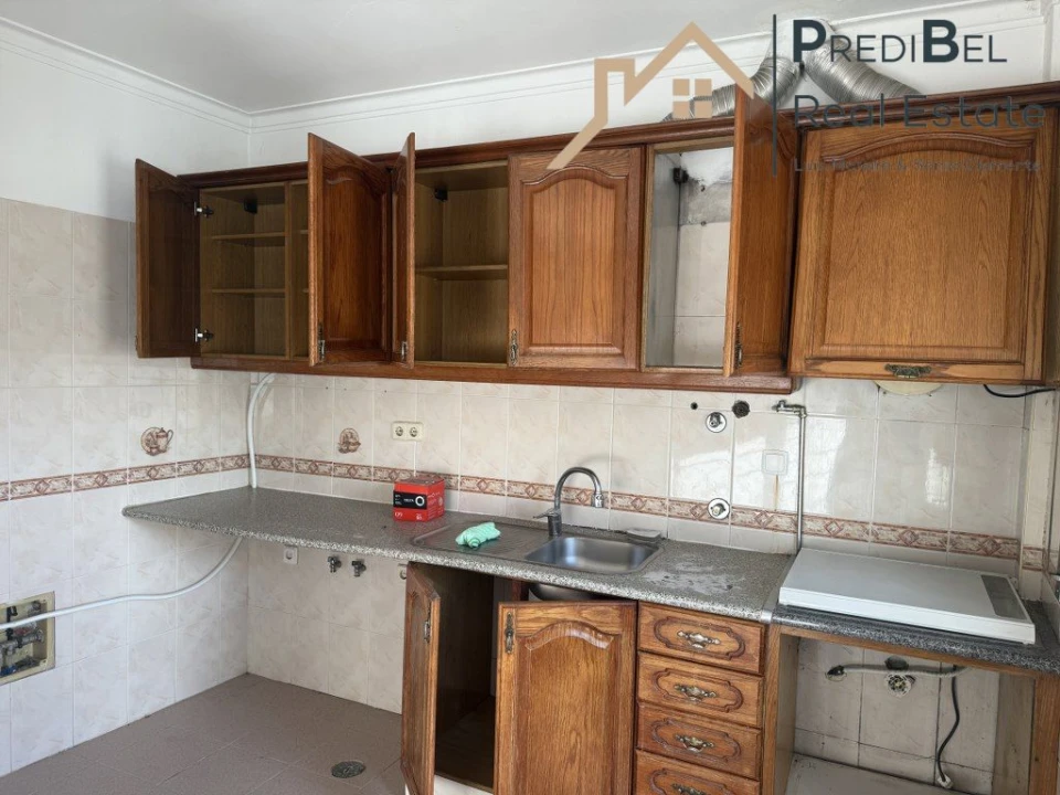 Loja para Venda em Arruda dos Vinhos Foto 1