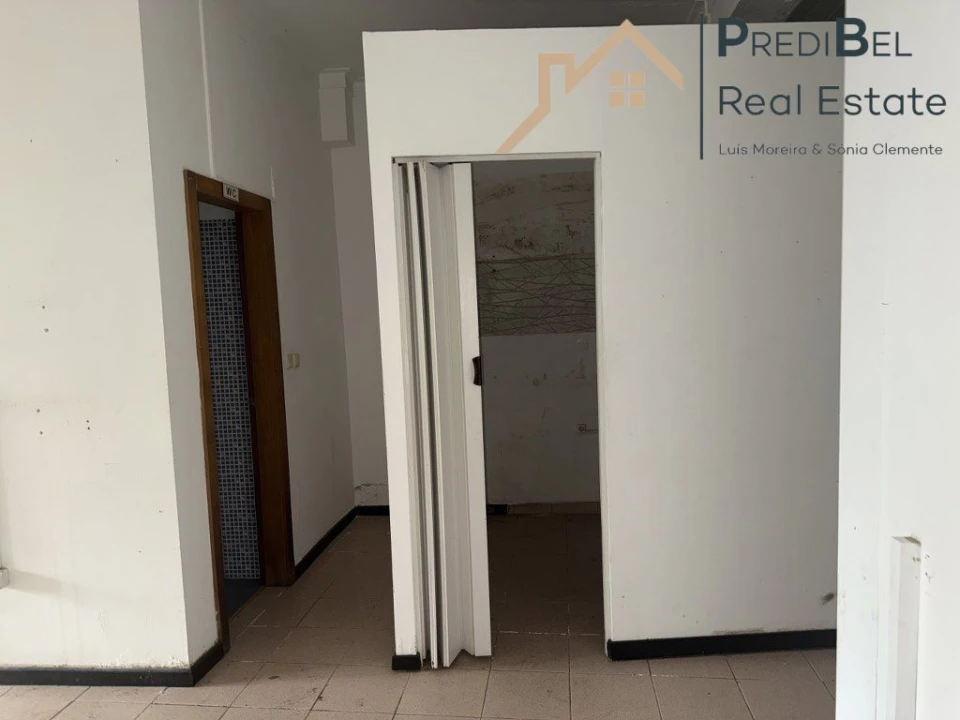 Loja para Venda em Arruda dos Vinhos Foto 14