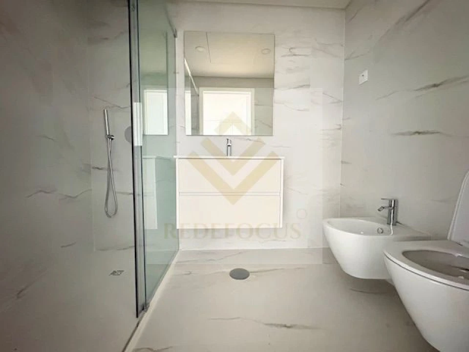 Apartamento T1 para Venda em Esmoriz Foto 6