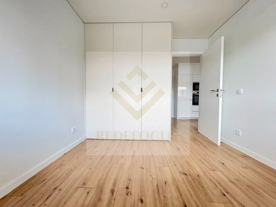Apartamento T1 para Venda em Esmoriz Foto 8