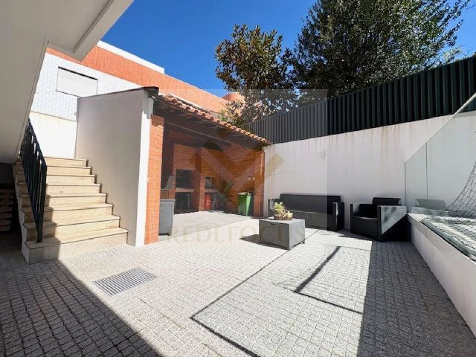 Moradia T3 para Venda em Santa Maria de Lamas Foto 33