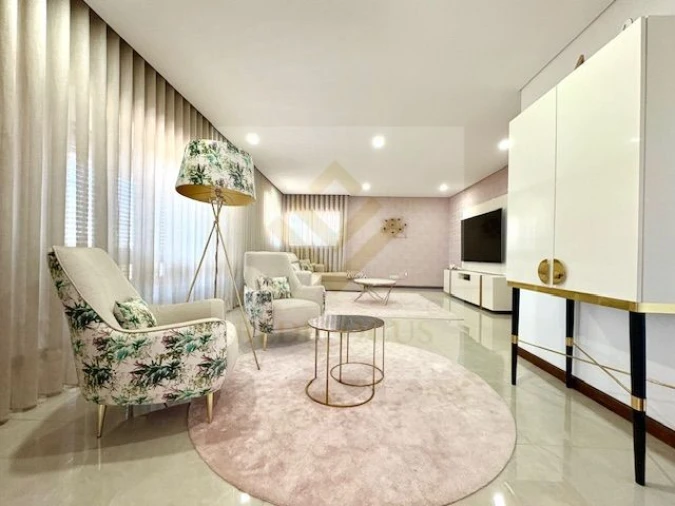 Moradia T3 para Venda em Santa Maria de Lamas Foto 5