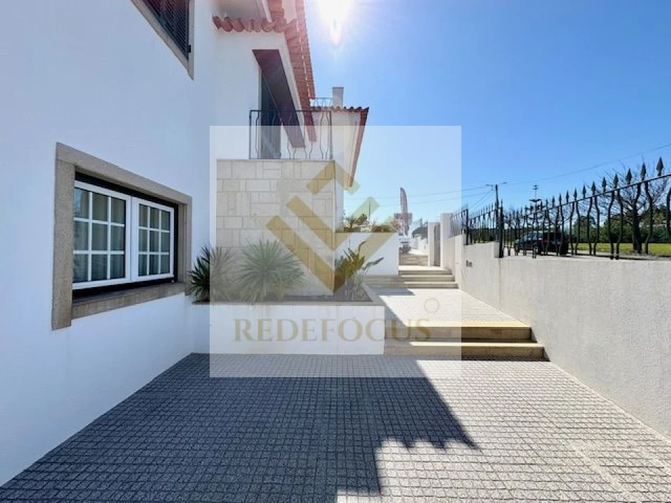 Moradia T3 para Venda em Santa Maria de Lamas Foto 39