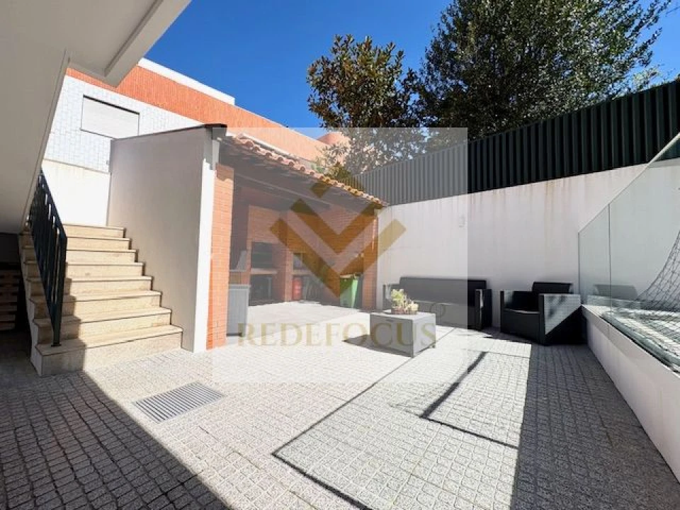 Moradia T3 para Venda em Santa Maria de Lamas Foto 33