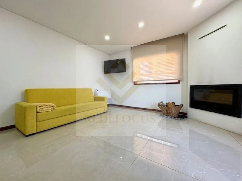 Moradia T3 para Venda em Santa Maria de Lamas Foto 12