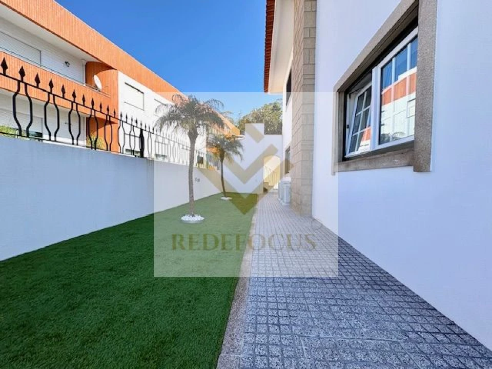 Moradia T3 para Venda em Santa Maria de Lamas Foto 38