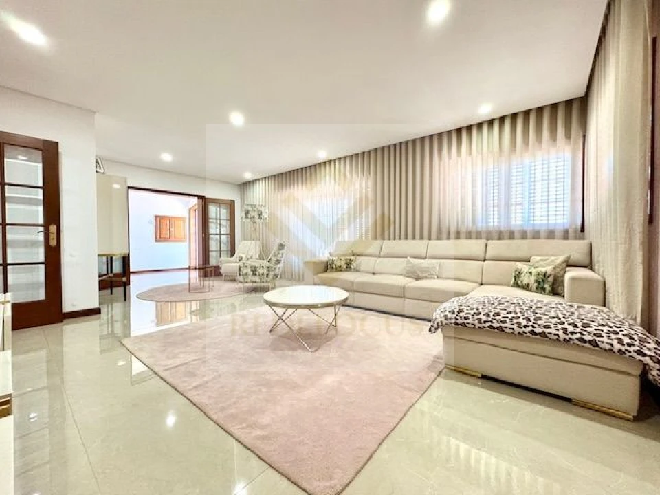 Moradia T3 para Venda em Santa Maria de Lamas Foto 7