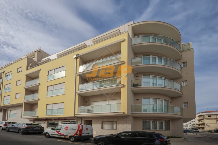 Apartamento T2 para Venda em Nazare Foto 42