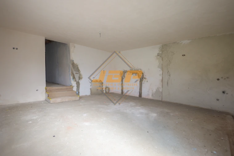 Moradia T2 para Venda em Barrio Foto 2