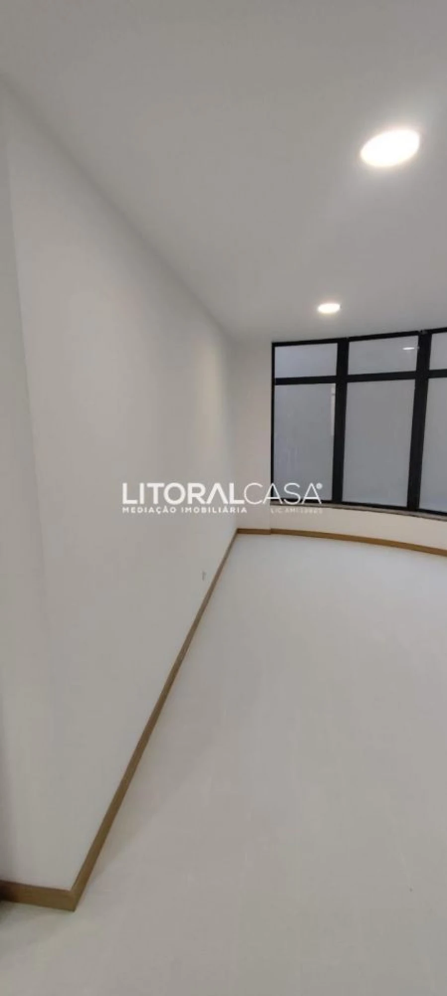 Apartamento T1 para Venda em Santa Comba Dão e Couto do Mosteiro Foto 16