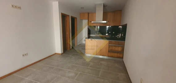 Moradia T1 para Venda em Santa Marinha e São Pedro da Afurada