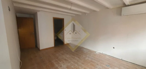 Moradia T1 para Venda em Santa Marinha e São Pedro da Afurada