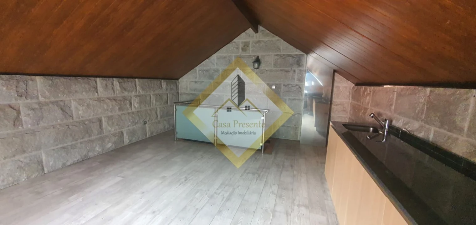 Moradia T1 para Venda em Santa Marinha e São Pedro da Afurada Foto 20