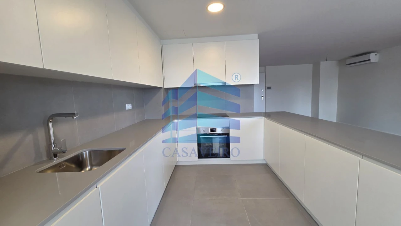 Apartamento T2 para Venda em Glória e Vera Cruz Foto 3