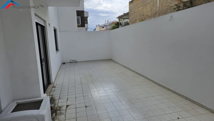 Apartamento T4 para Arrendamento em Buarcos Foto 11