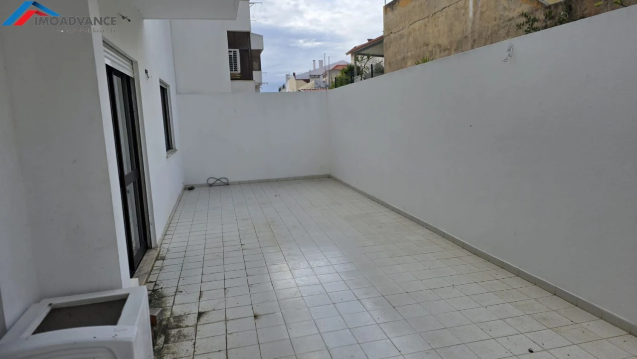 Apartamento T4 para Arrendamento em Buarcos Foto 11