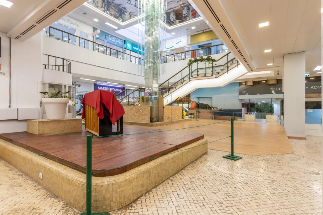 Loja para Venda em Oeiras e São Julião da Barra, Paço de Arcos e Caxias Foto 10