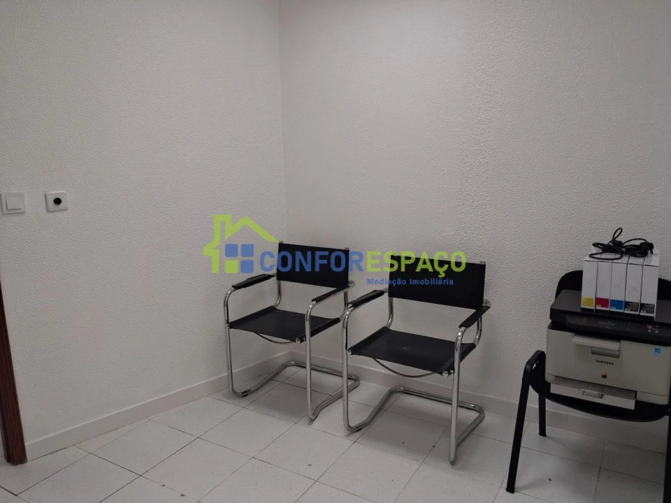 Loja para Arrendamento em Castelo Branco Foto 3