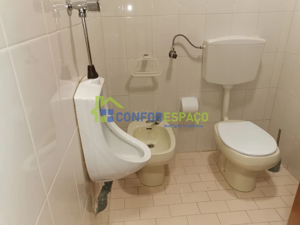 Loja para Arrendamento em Castelo Branco Foto 10