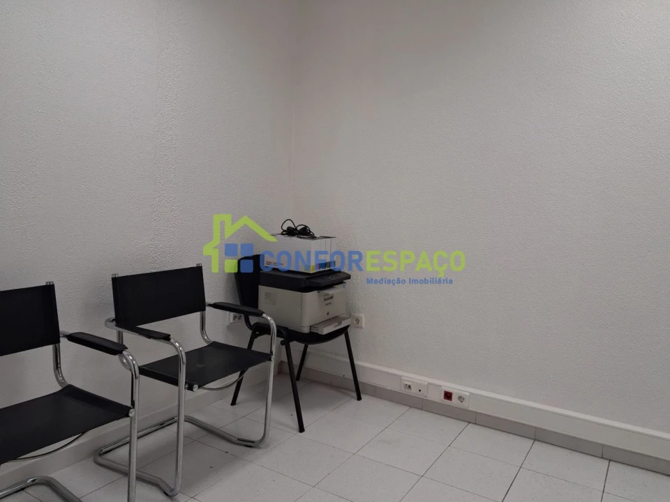 Loja para Arrendamento em Castelo Branco Foto 2