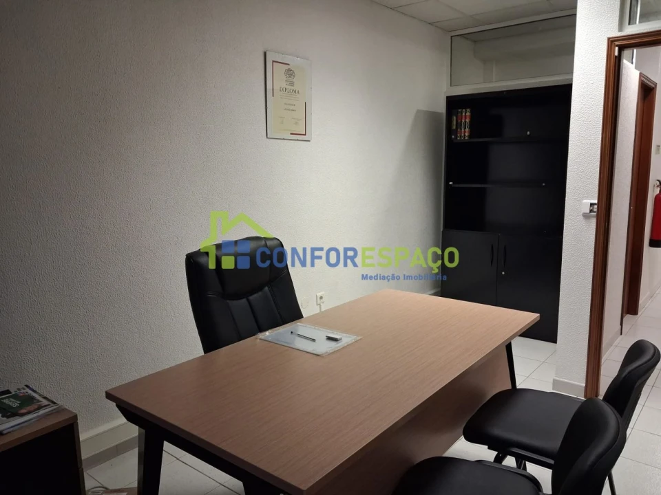 Loja para Arrendamento em Castelo Branco Foto 2