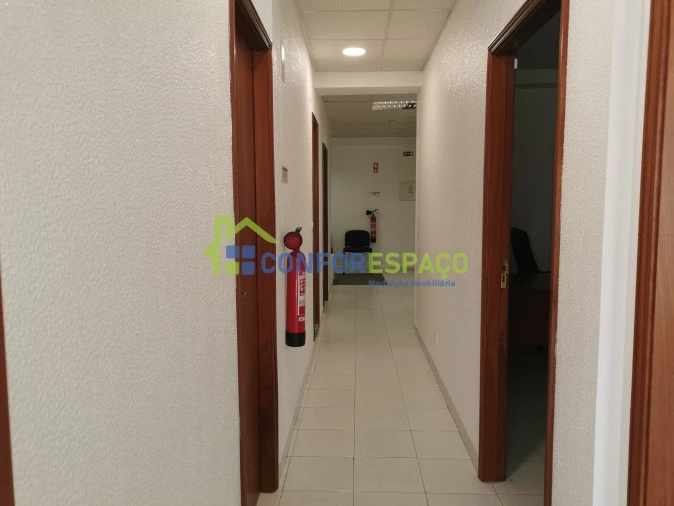 Loja para Arrendamento em Castelo Branco Foto 11