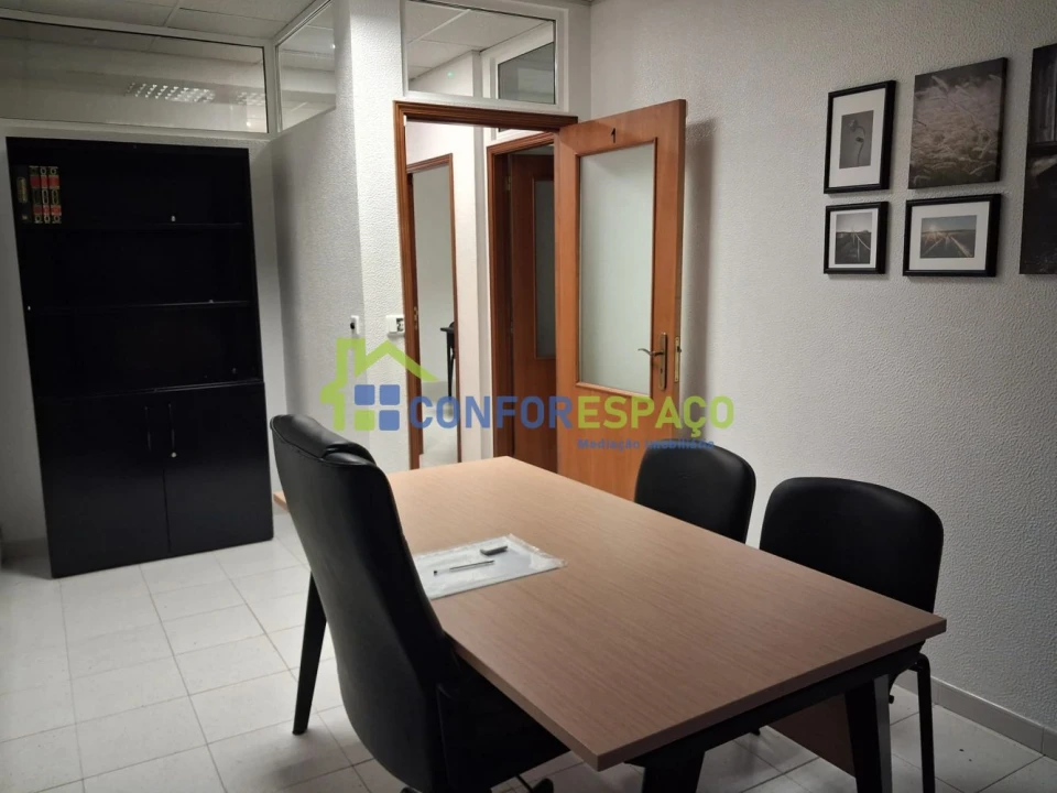 Loja para Arrendamento em Castelo Branco Foto 1