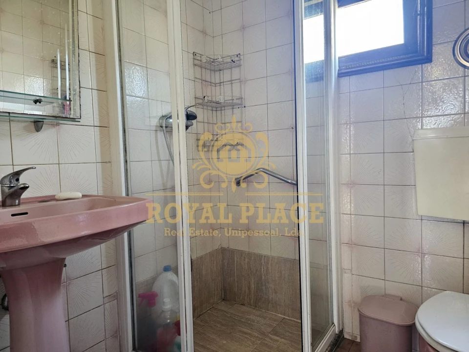 Moradia T2 para Venda em Fiães Foto 8